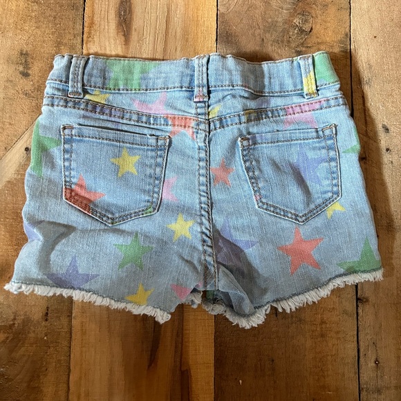Little Girl’s Denim Star Shorts - Picture 2 of 4